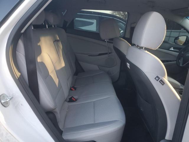 2019 HYUNDAI TUCSON SE - KM8J2CA44KU925521