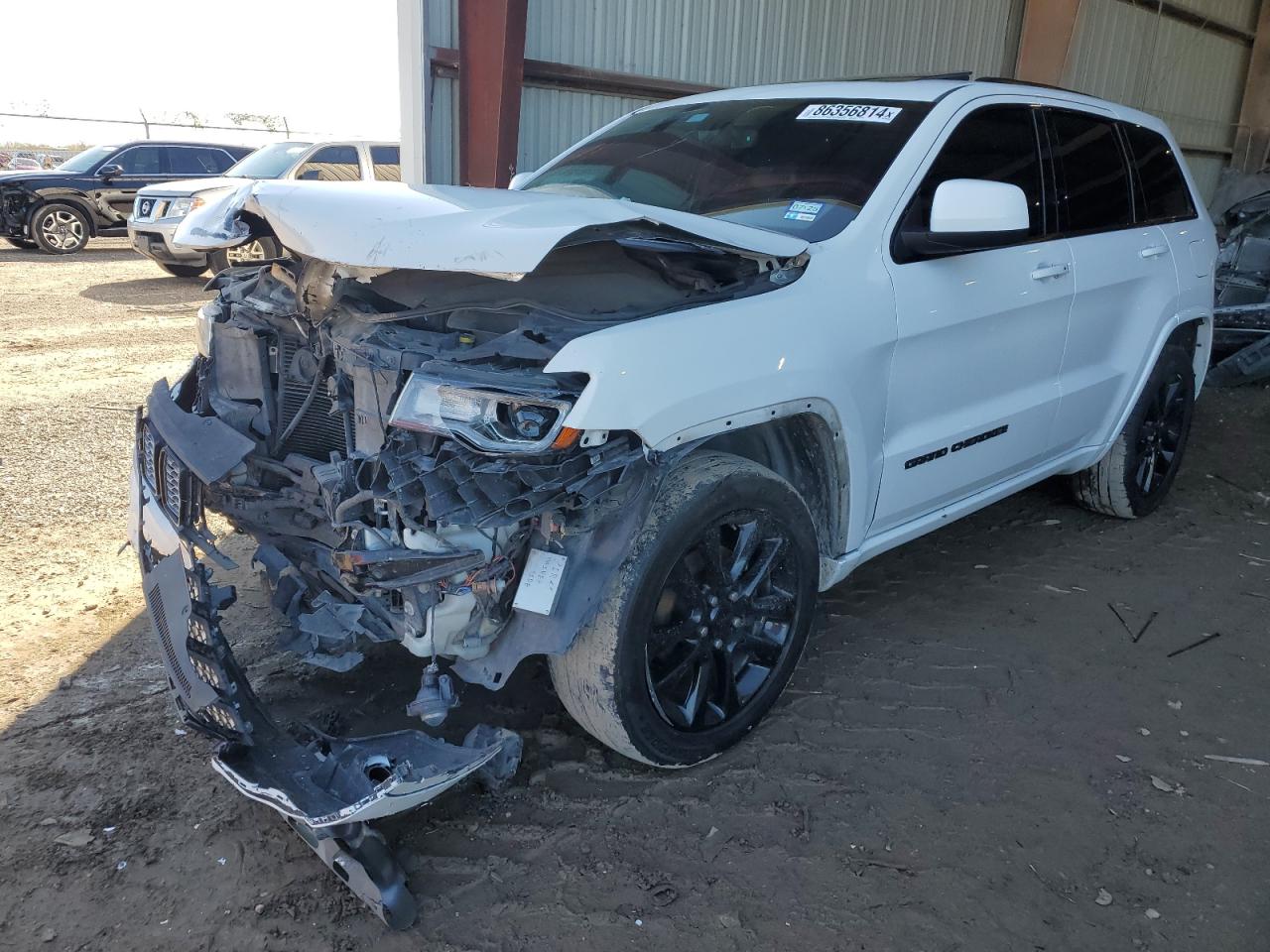  Salvage Jeep Grand Cherokee