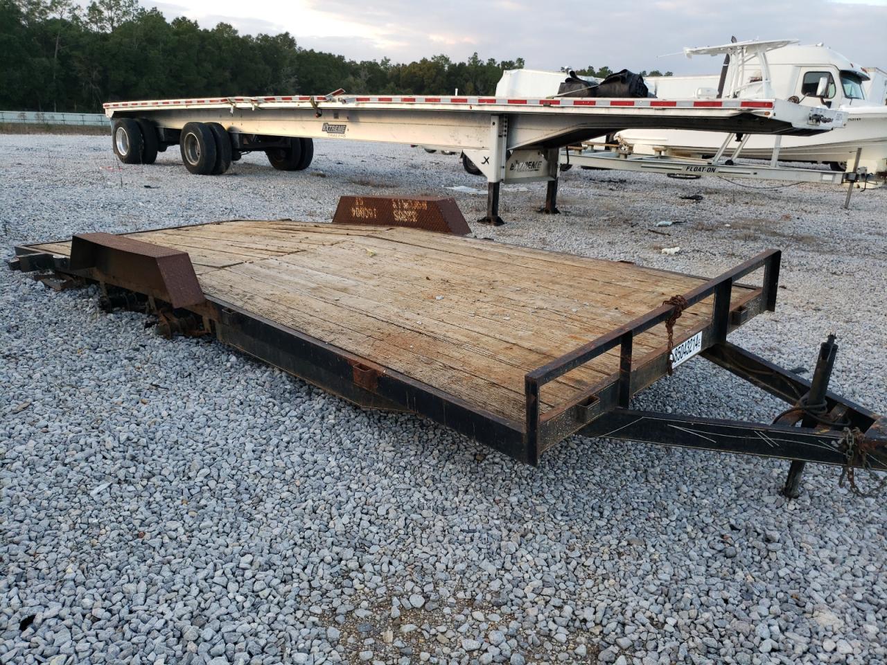 Lot #3027041774 2000 TRAIL KING TRAILER