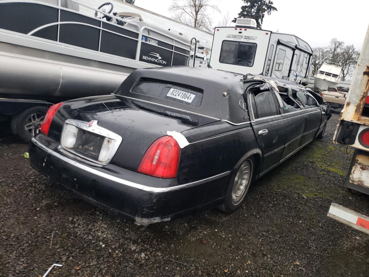 Lot #3028801708 1998 LINCOLN TOWN CAR L