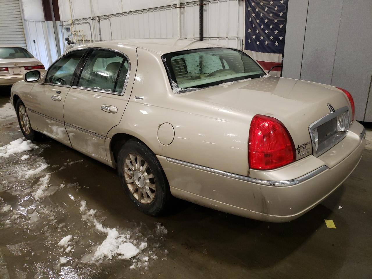 Lot #3028298806 2007 LINCOLN TOWN CAR S