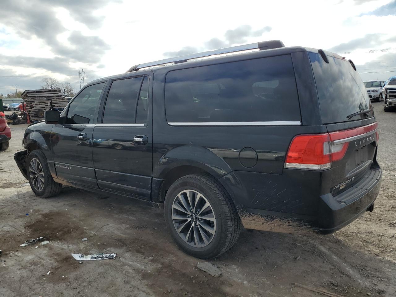 Lot #3030830528 2015 LINCOLN NAVIGATOR