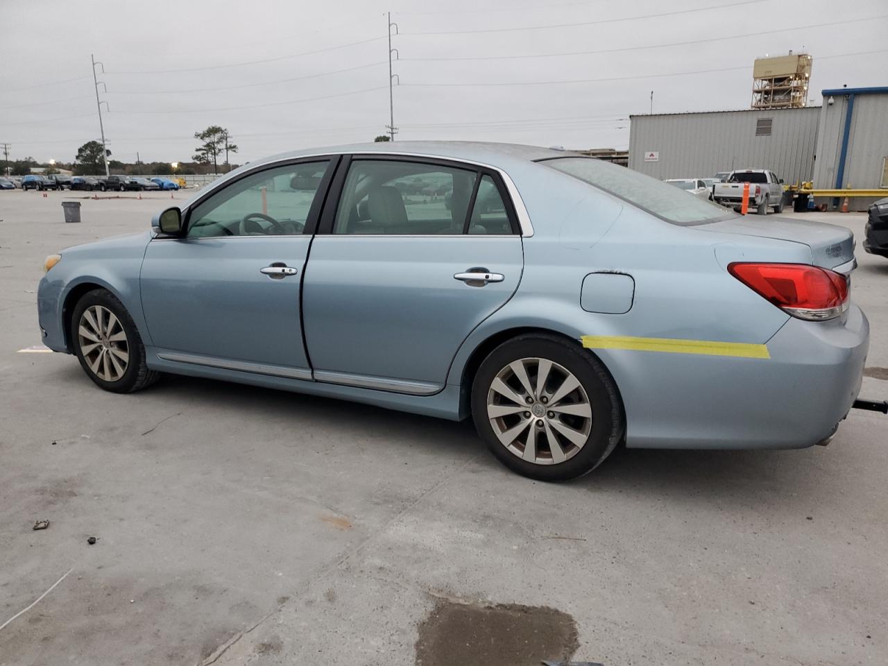 Lot #3037209495 2011 TOYOTA AVALON BAS