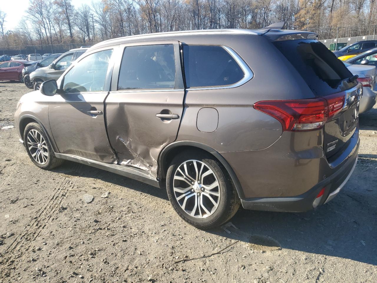 Lot #3024162838 2017 MITSUBISHI OUTLANDER