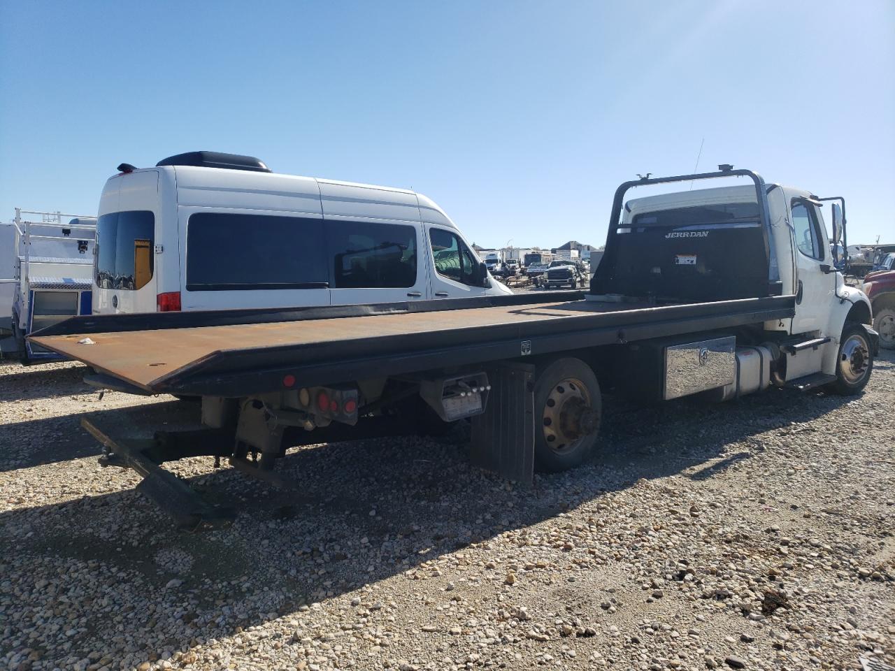 Lot #3036819050 2014 FREIGHTLINER M2 106 MED