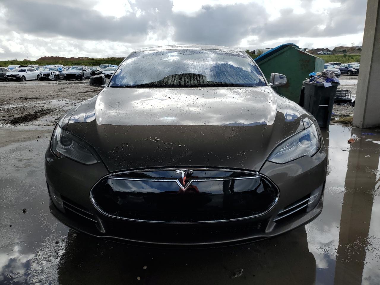 Lot #3037203534 2015 TESLA MODEL S 85