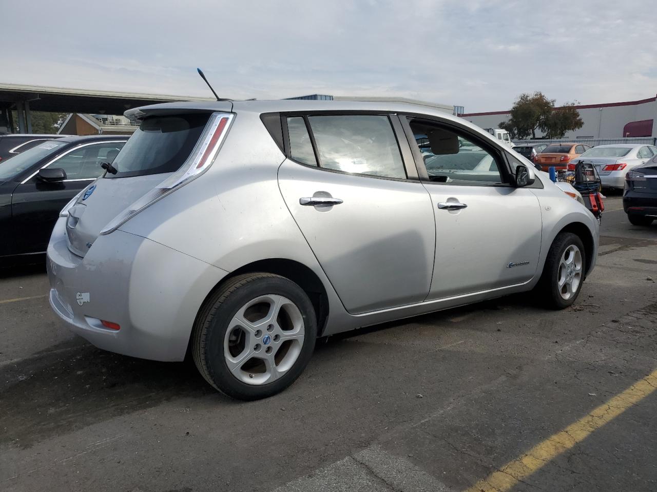 Lot #3033417105 2011 NISSAN LEAF SV