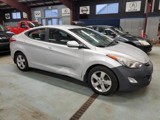 VIN KMHDH4AE9DU828277 2013 HYUNDAI ELANTRA no.4