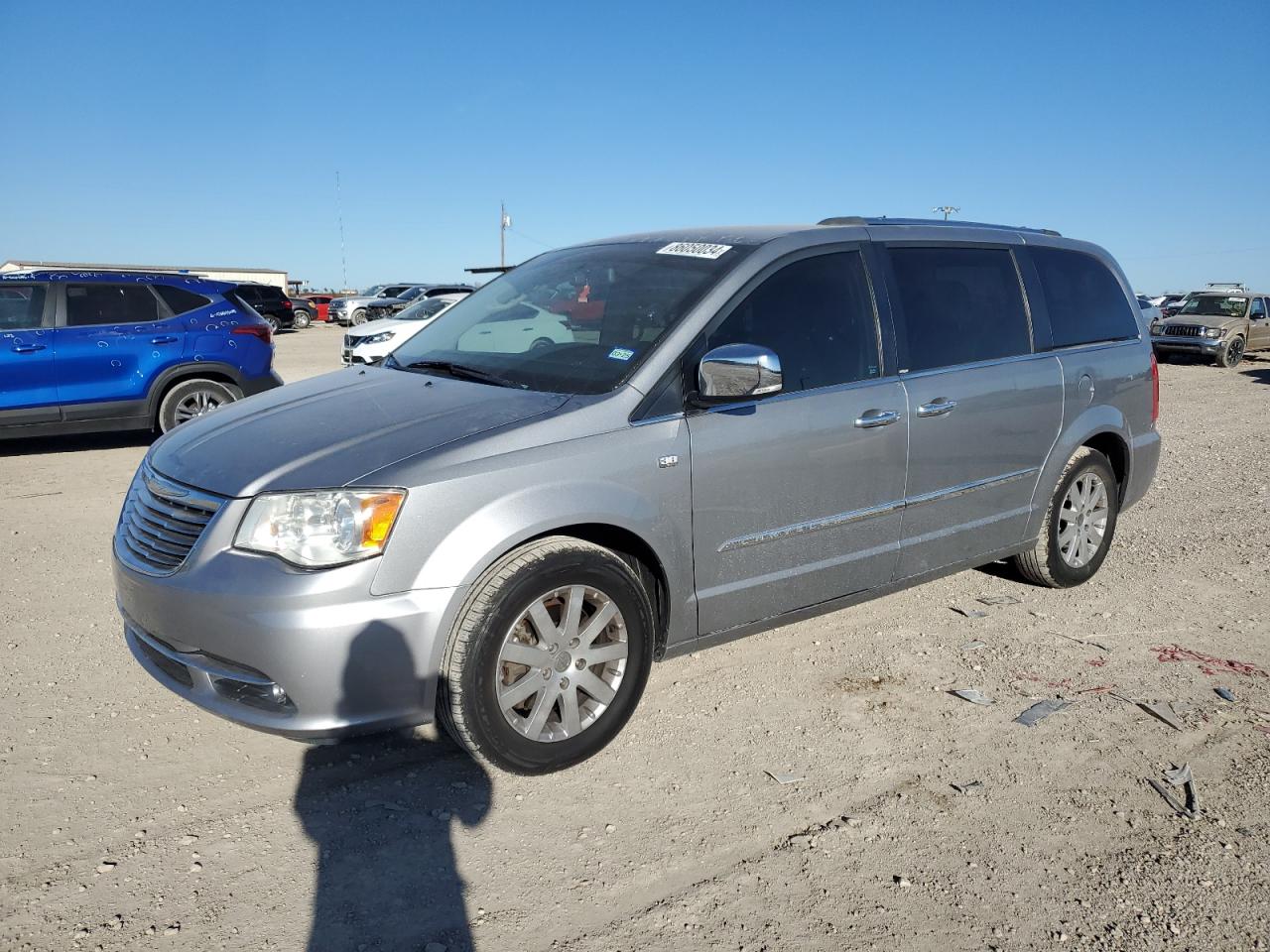  Salvage Chrysler Minivan