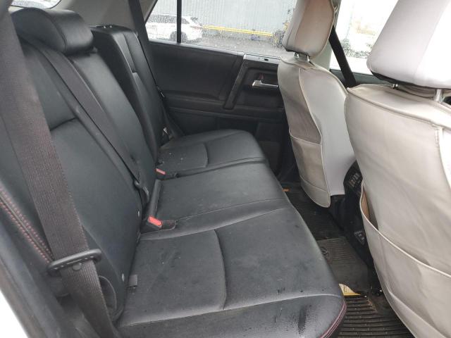 2022 TOYOTA 4RUNNER SR - JTERU5JR0N6068532
