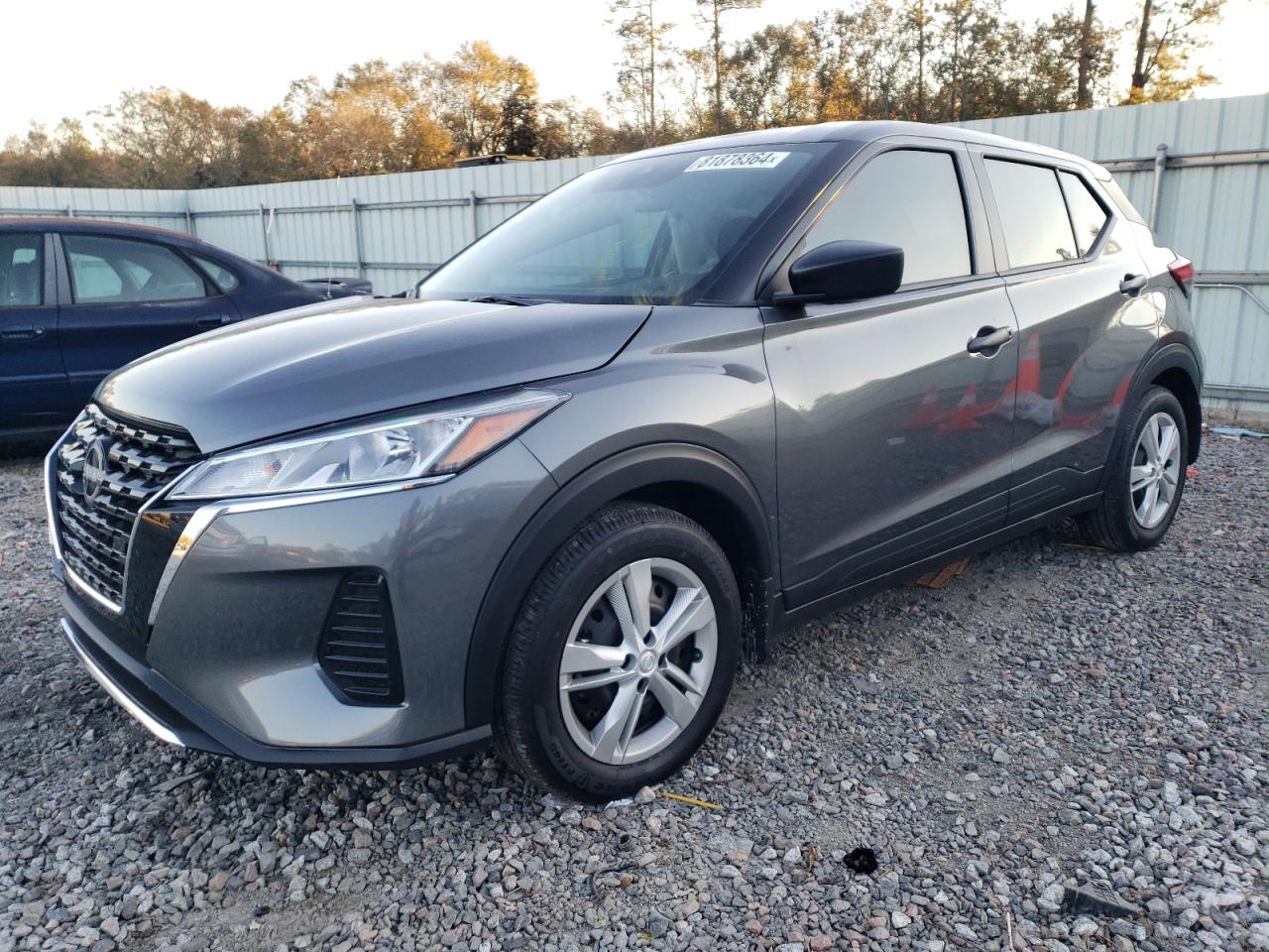  Salvage Nissan Kicks