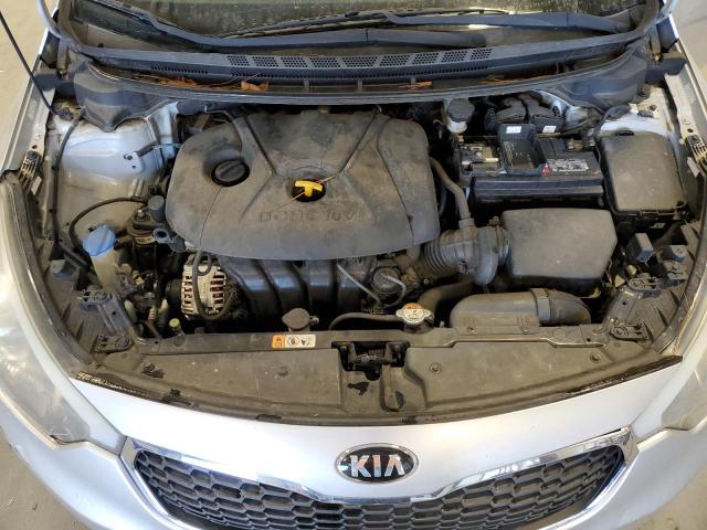 VIN KNAFK4A66G5524133 2016 KIA FORTE no.11