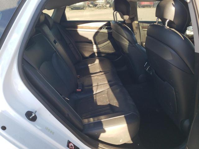 2015 HYUNDAI GENESIS 3. - KMHGN4JE7FU035729