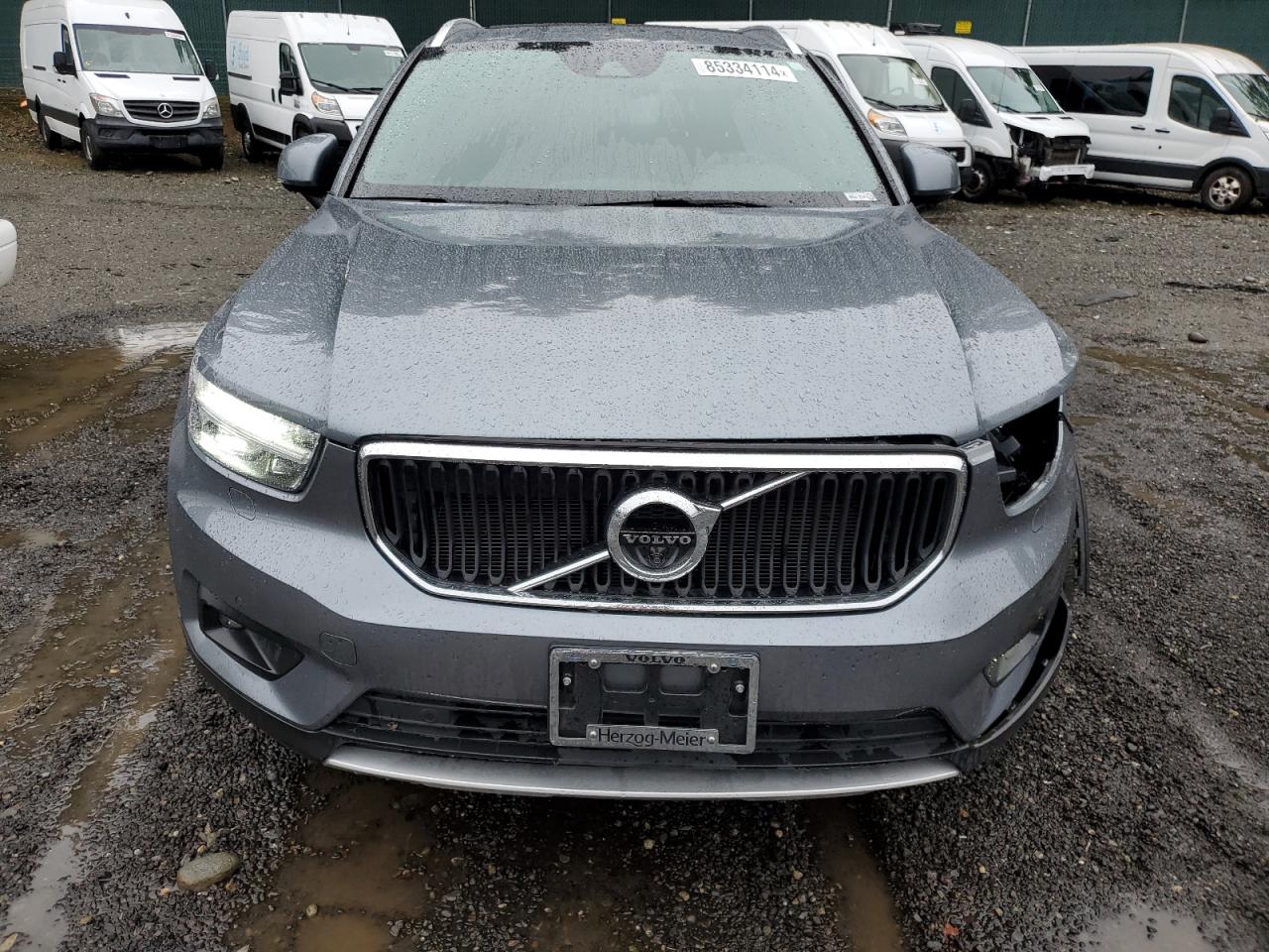 Lot #3033485135 2019 VOLVO XC40 T5 MO