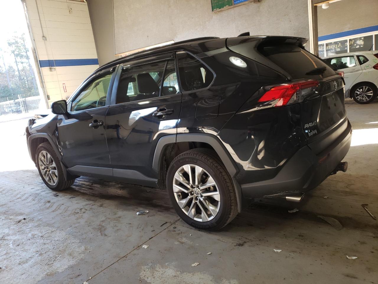 Lot #3029672100 2020 TOYOTA RAV4 XLE P