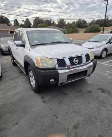 NISSAN TITAN XE 2004 white crew pic gas 1N6AA07B04N567307 photo #1