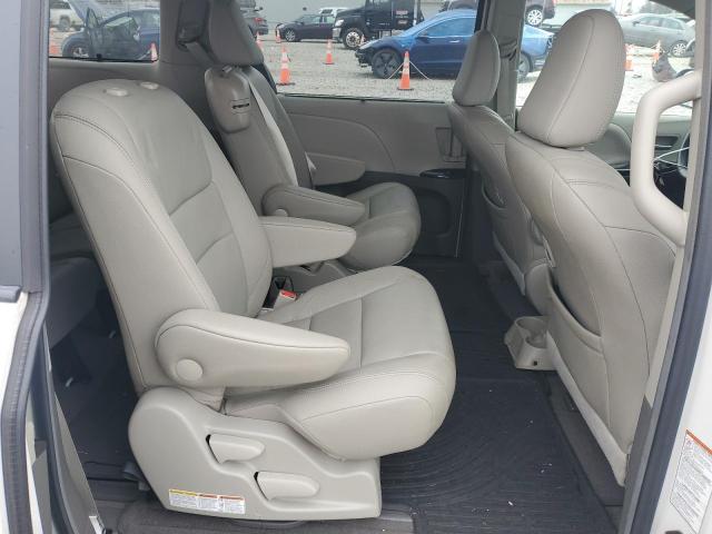 2015 TOYOTA SIENNA XLE - 5TDYK3DC4FS527323