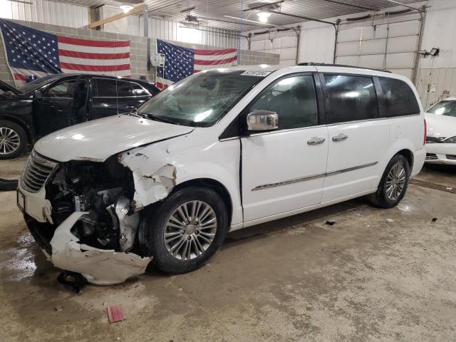 2014 CHRYSLER TOWN & COU #3024674582