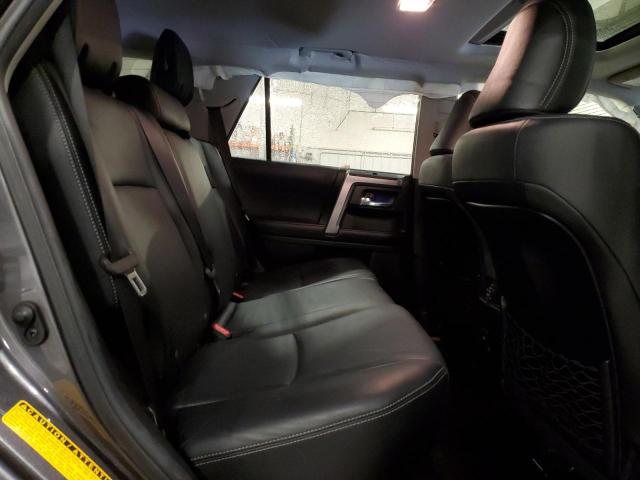 2019 TOYOTA 4RUNNER SR - JTEBU5JR2K5639151