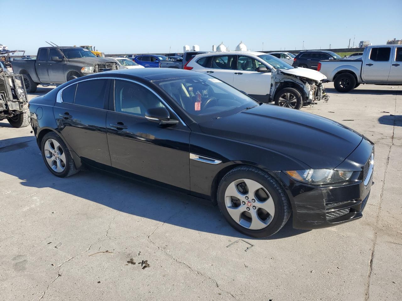 Lot #3045842650 2017 JAGUAR XE