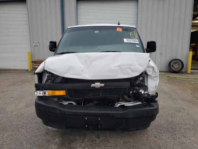 VIN 1GCWGBFG3J1189745 2018 CHEVROLET EXPRESS no.5