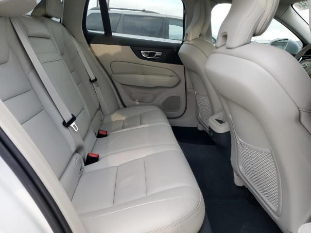 2020 VOLVO V60 T5 MOM YV1102EK7L2389572