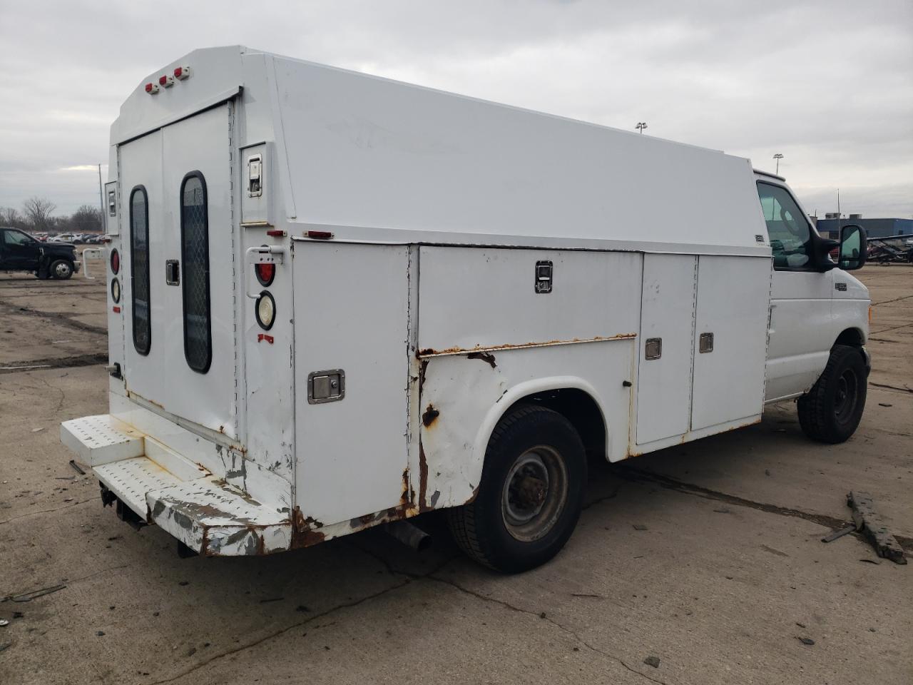 Lot #3033050029 2004 FORD ECONOLINE