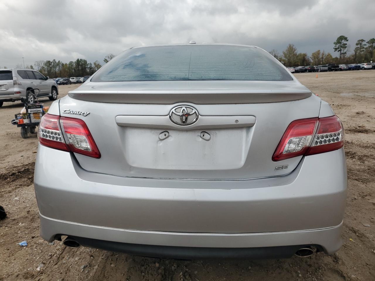 Lot #3031259696 2011 TOYOTA CAMRY SE