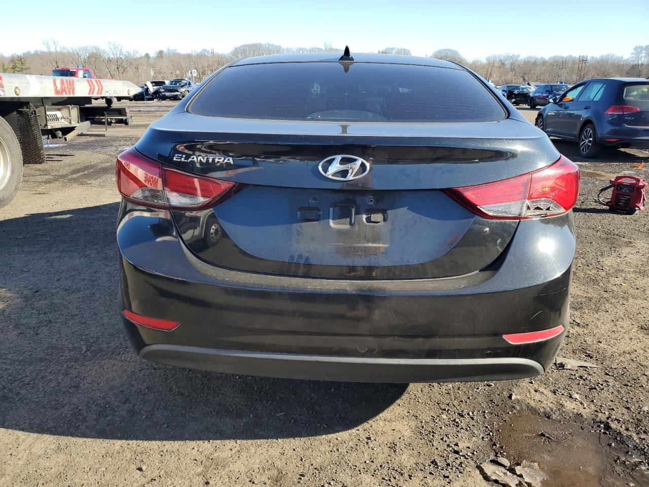 Lot #3036941794 2015 HYUNDAI ELANTRA SE