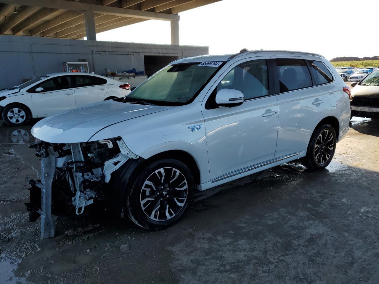  Salvage Mitsubishi Outlander