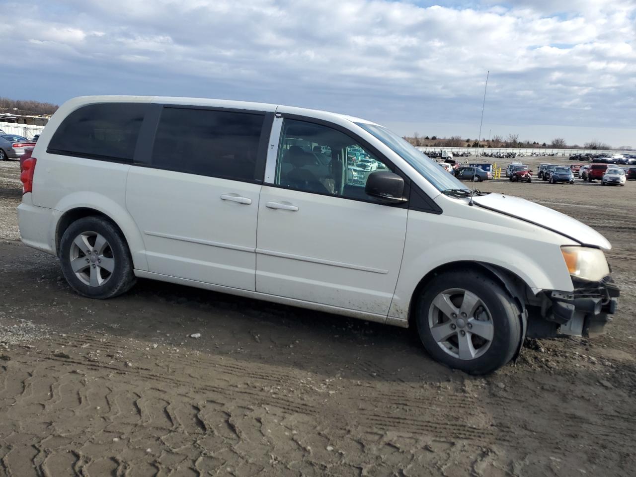 Lot #3033161199 2013 DODGE GRAND CARA