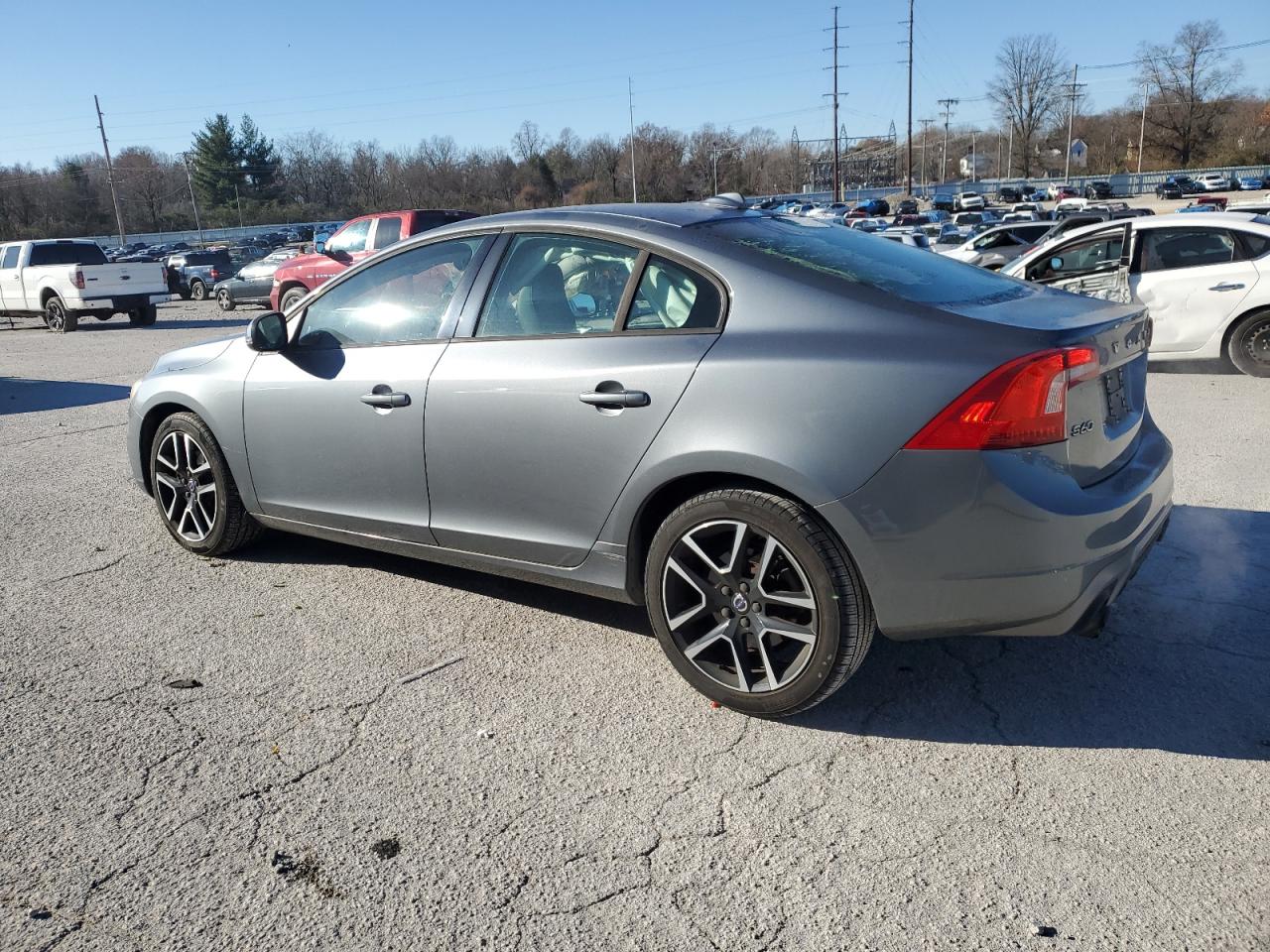 Lot #3028560938 2017 VOLVO S60