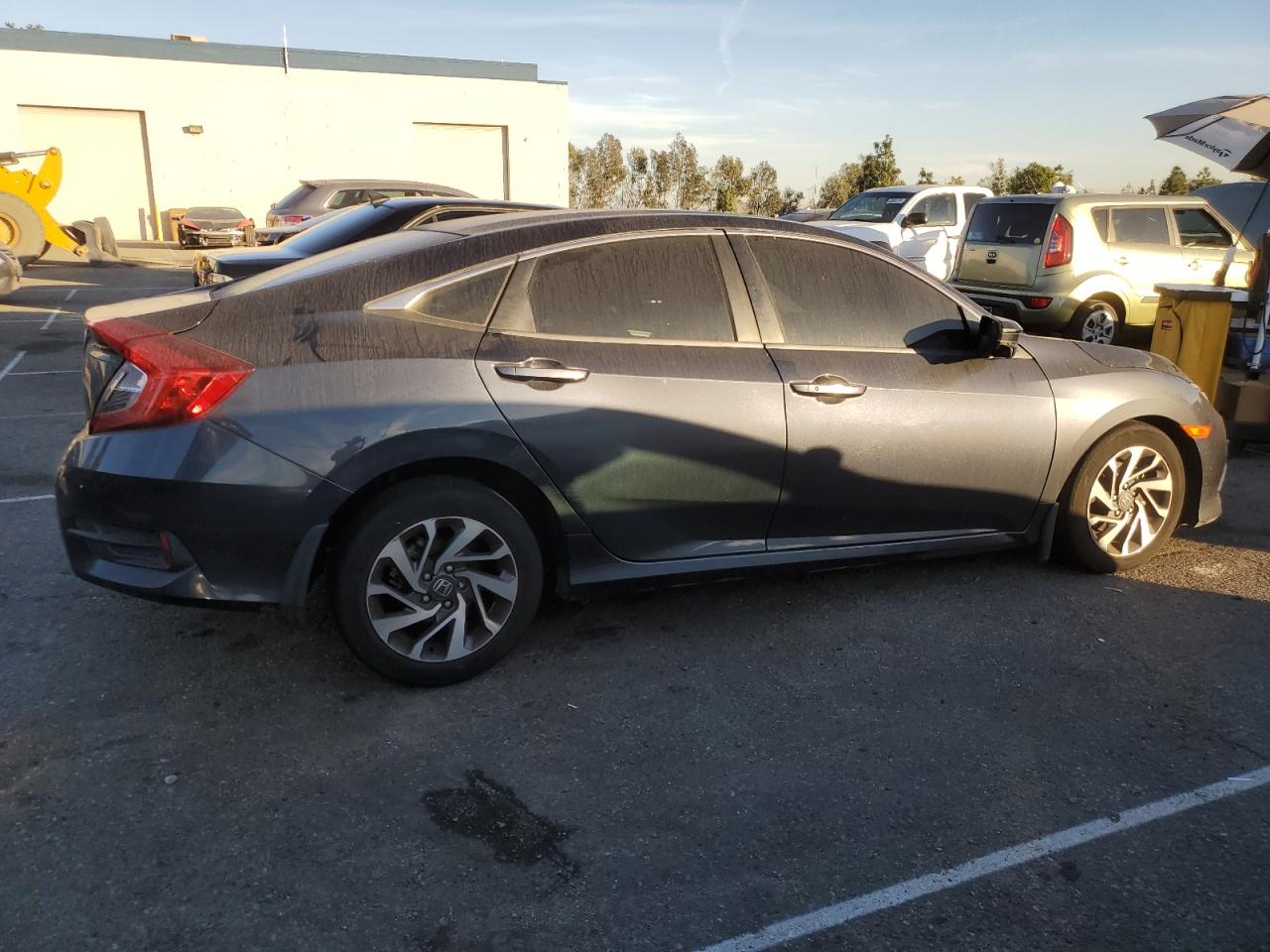 Lot #3033082032 2016 HONDA CIVIC EX