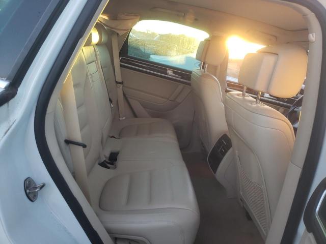 2016 VOLKSWAGEN TOUAREG TD WVGEP9BP4GD003630