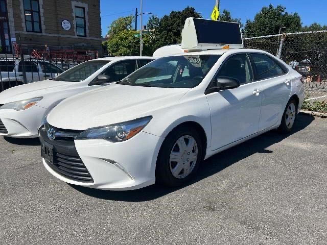 Lot #3037183488 2015 TOYOTA CAMRY HYBR