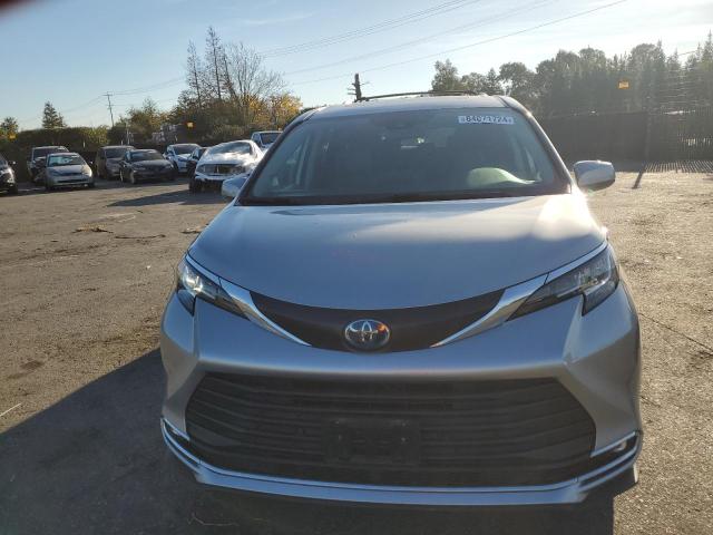 2022 TOYOTA SIENNA XLE - 5TDJSKFC9NS059662