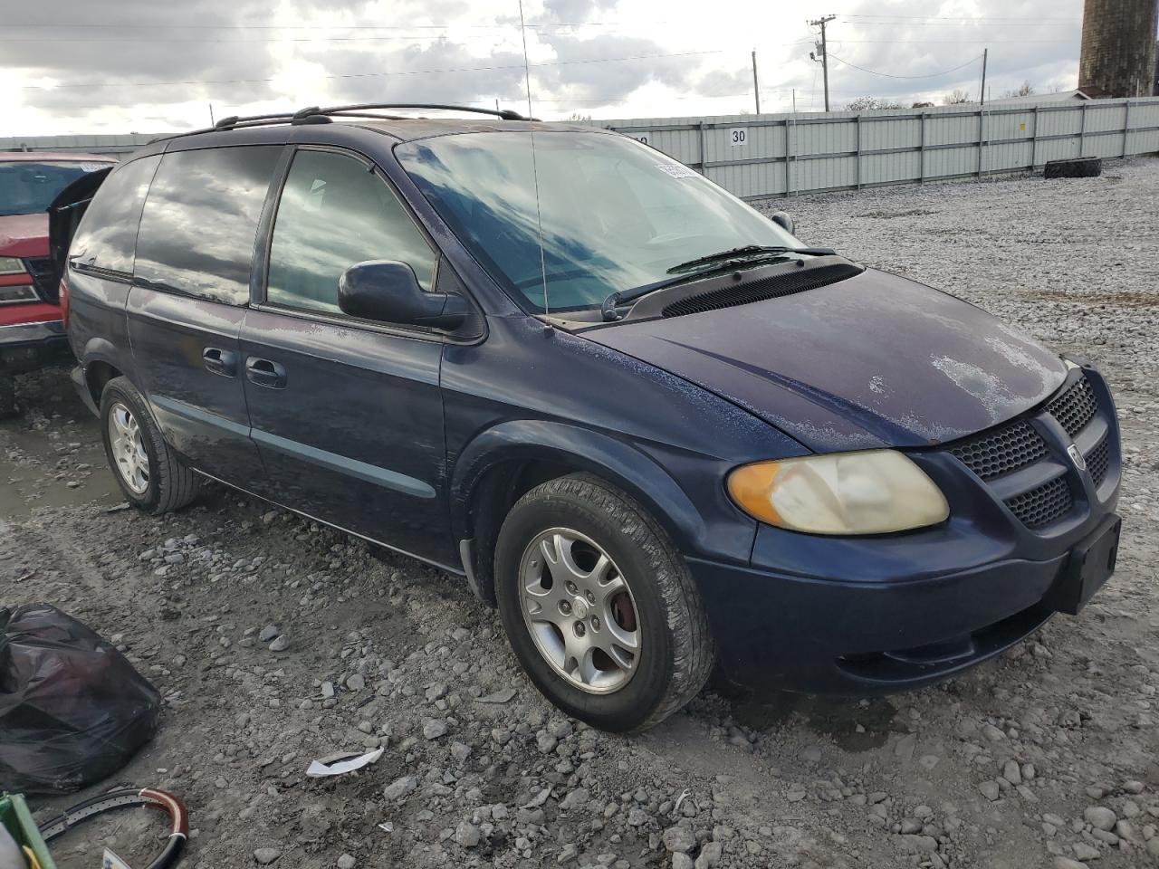 Lot #3042084222 2004 DODGE CARAVAN SX