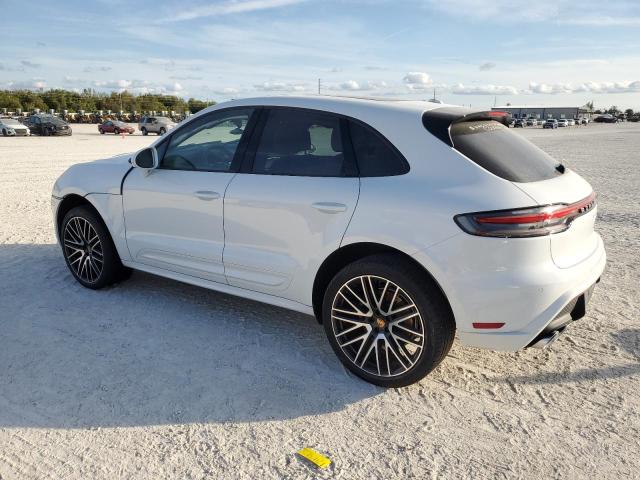 PORSCHE MACAN BASE 2024 white  gas WP1AA2A51RLB19354 photo #3