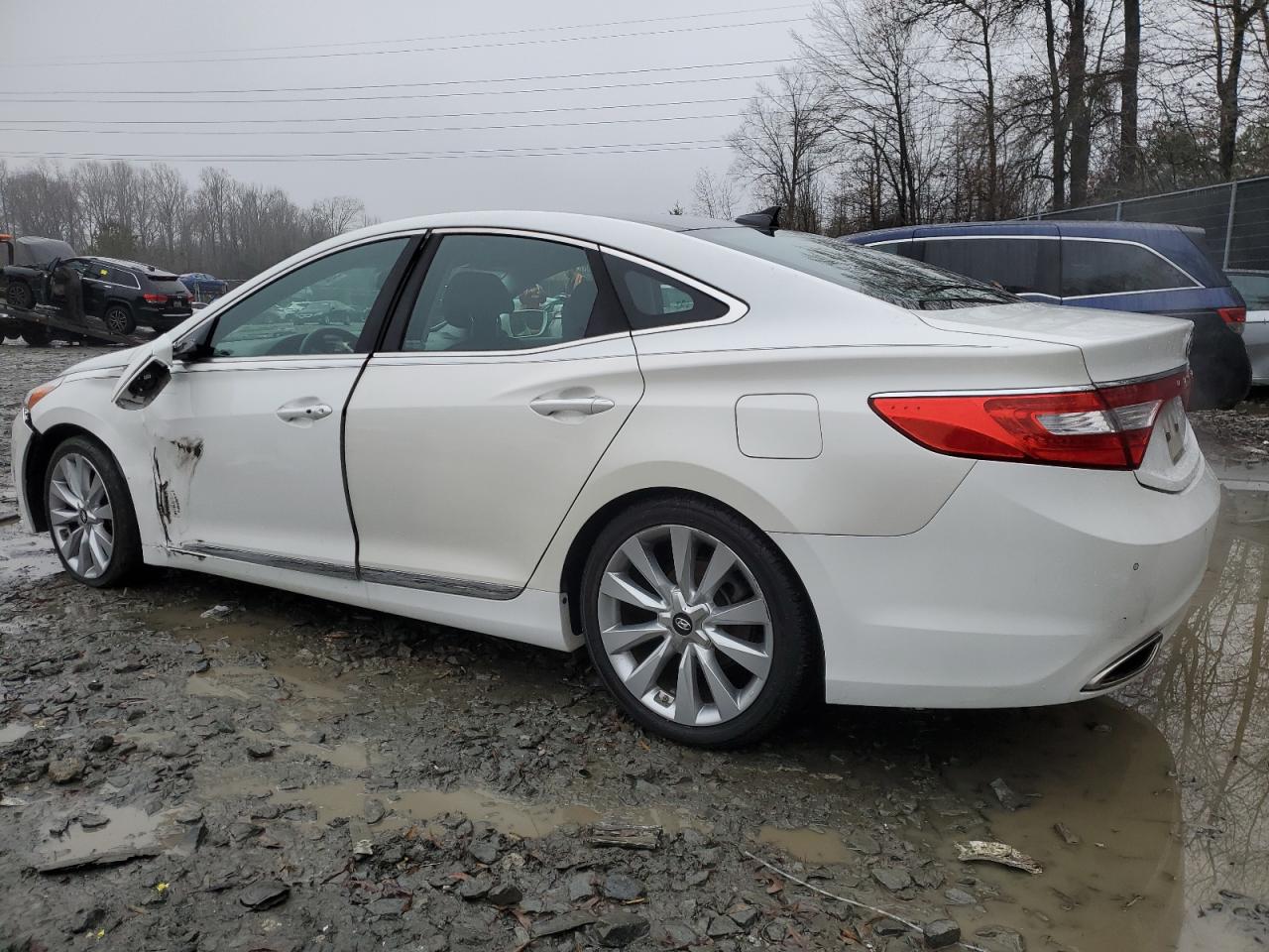 Lot #3033242838 2014 HYUNDAI AZERA GLS