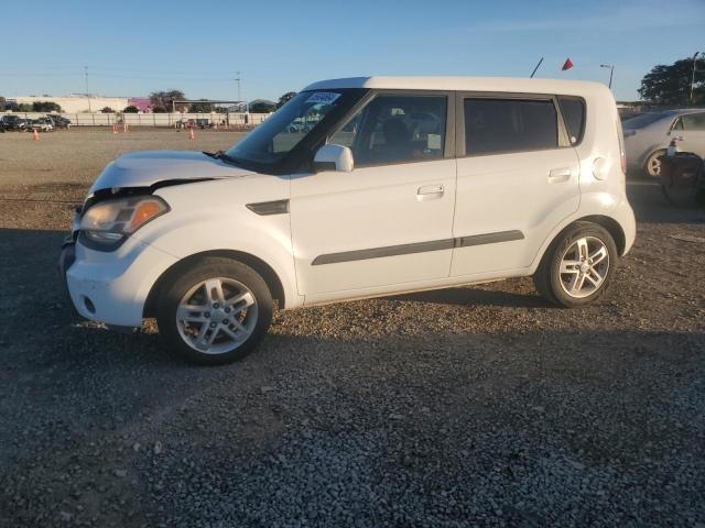 KIA SOUL + 2010 white  gas KNDJT2A28A7106339 photo #1