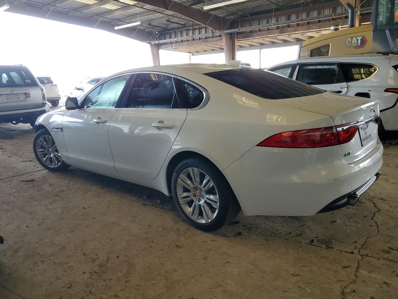 Lot #3041888427 2016 JAGUAR XF PREMIUM