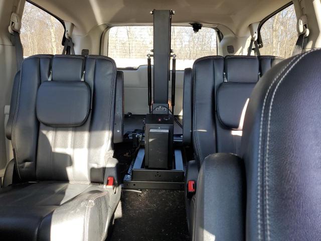 2015 CHRYSLER TOWN & COU - 2C4RC1BG0FR537612