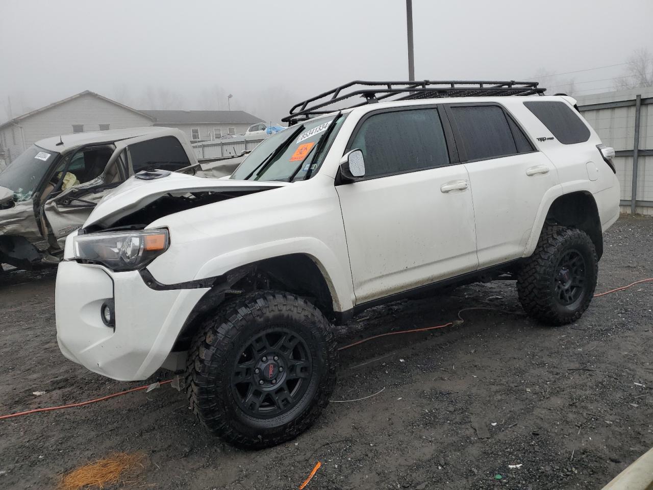 JTEBU5JR8K5737083 TOYOTA 4RUNNER SR 2019