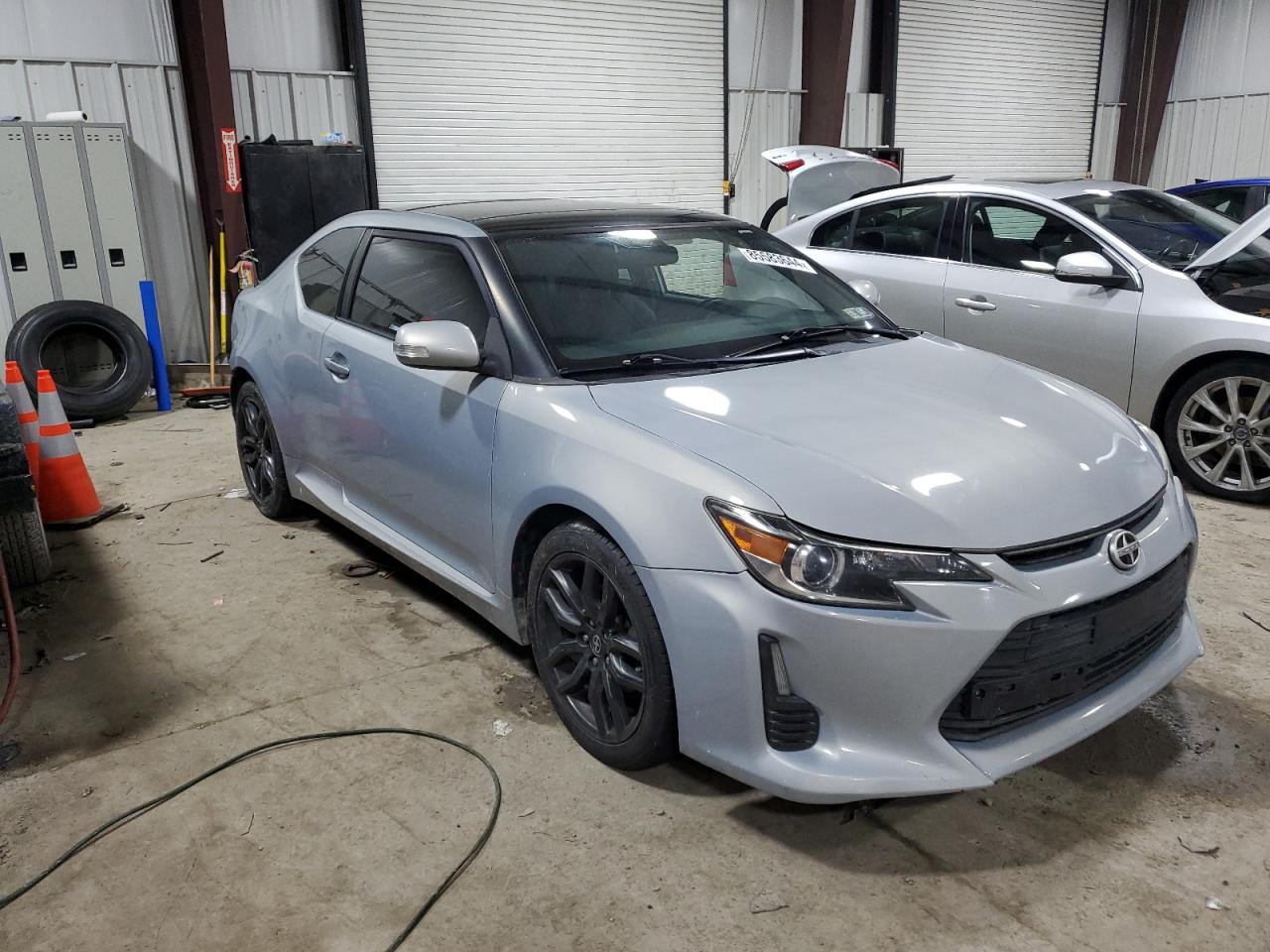 Lot #3029697089 2014 TOYOTA SCION TC