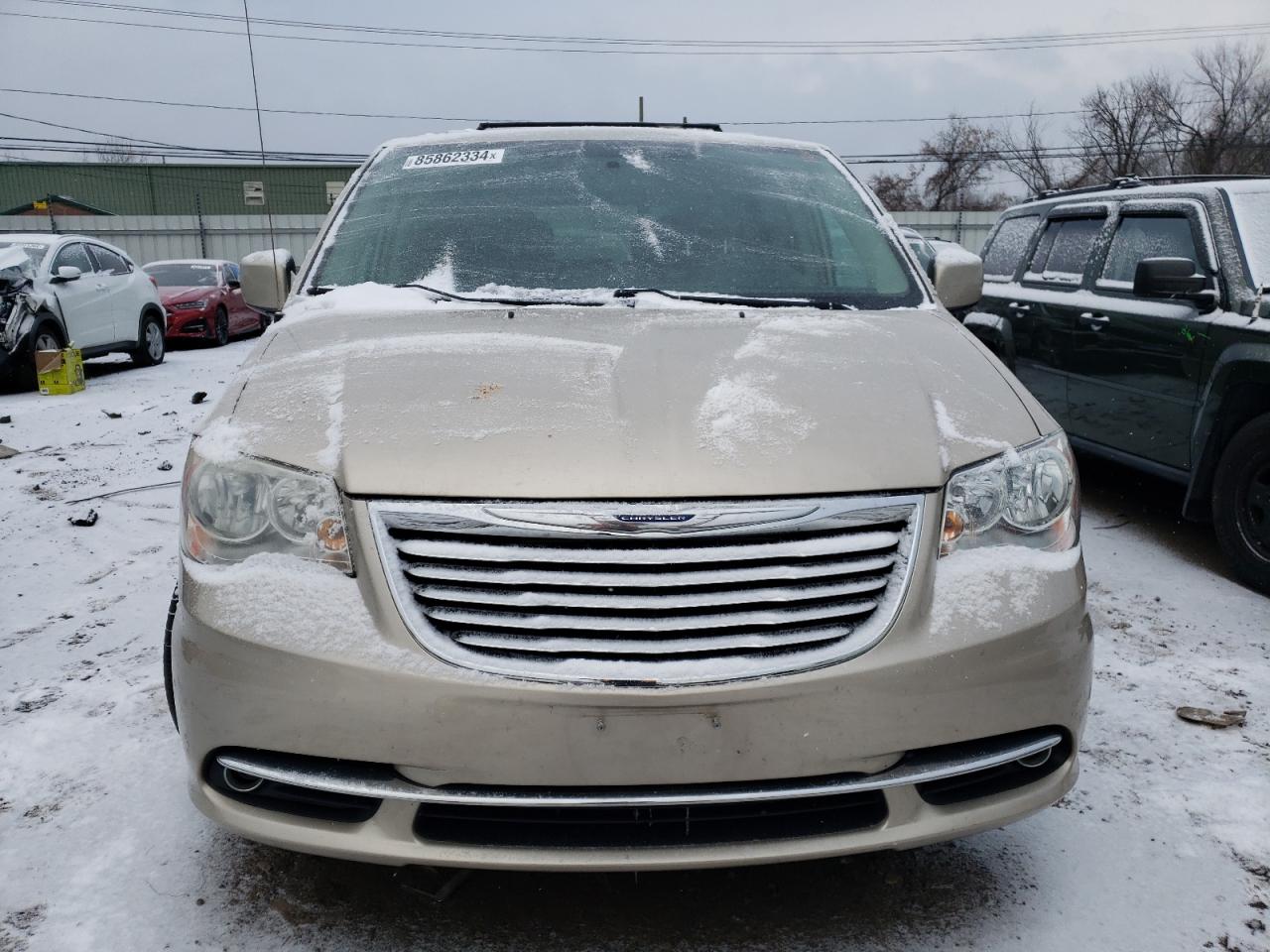 Lot #3034280064 2014 CHRYSLER TOWN & COU