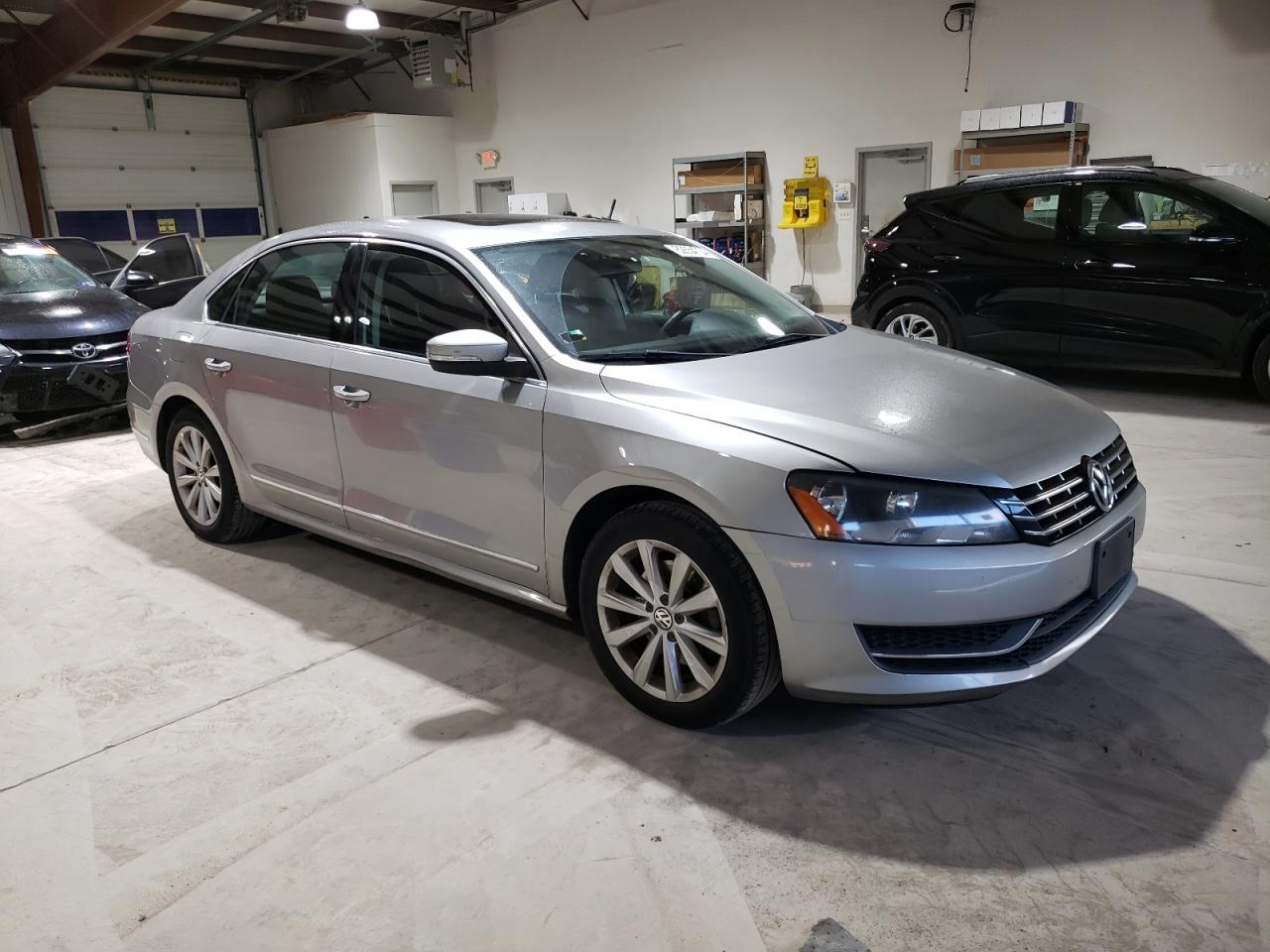 Lot #3050595092 2013 VOLKSWAGEN PASSAT SEL