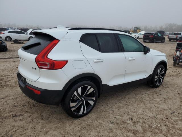 VIN YV4L12UC8S2452650 2025 VOLVO XC40 PLUS no.3