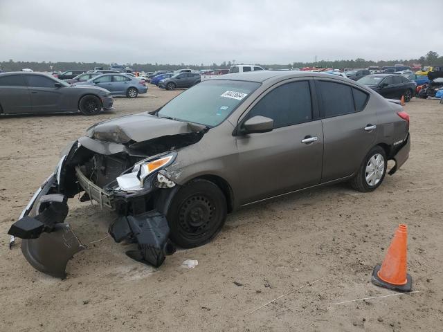 NISSAN VERSA S