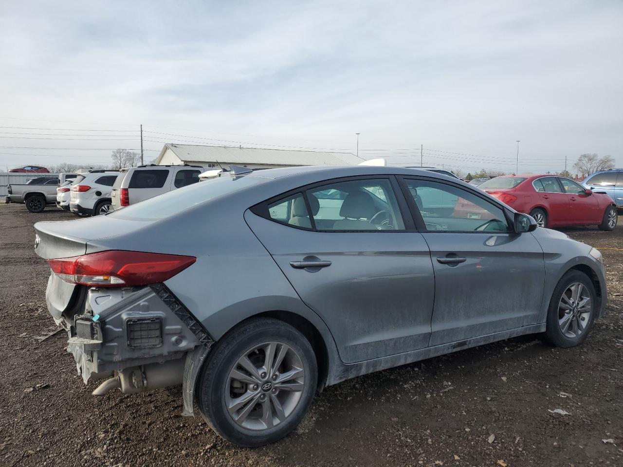 Lot #3027043799 2018 HYUNDAI ELANTRA SE