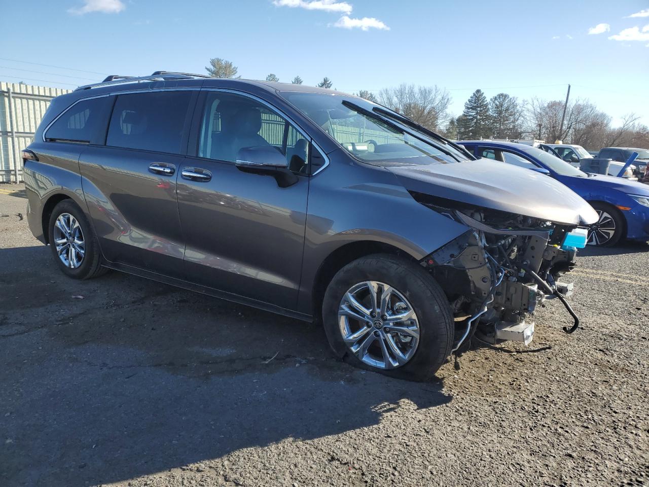 Lot #3033237820 2024 TOYOTA SIENNA LIM